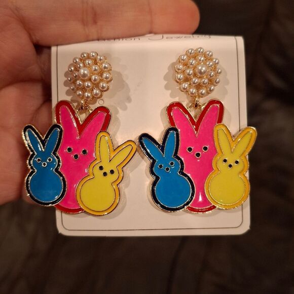 3 For 26 - Easter Peeps Pearls Earrings - Picture 5 of 8